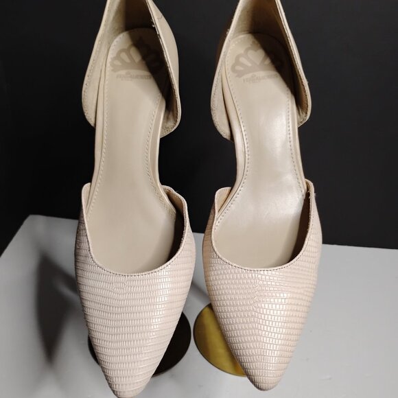 Fergalicious by Fergie Heels Size 8.5 Tan/Cream Cordelia Synthetic D'Orsay Style - Picture 3 of 12